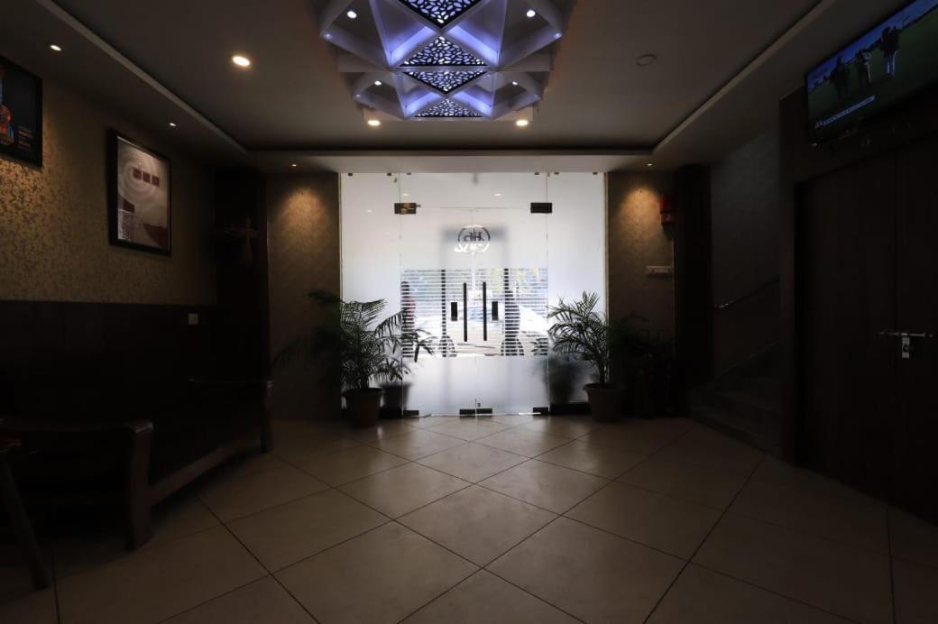 Hotel Rashmi Guwahati Eksteriør billede