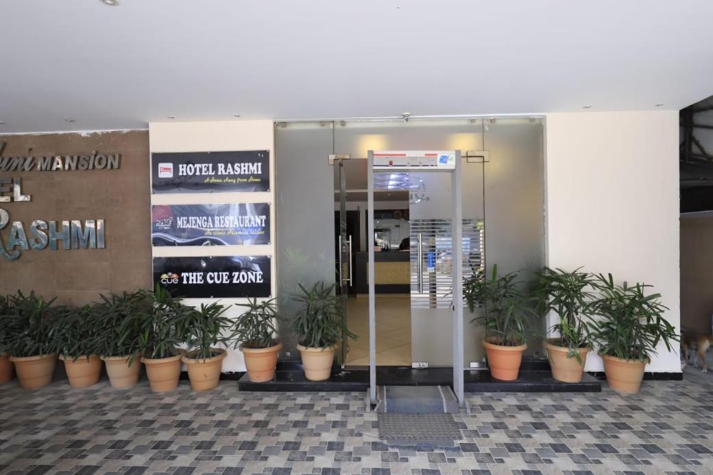 Hotel Rashmi Guwahati Eksteriør billede