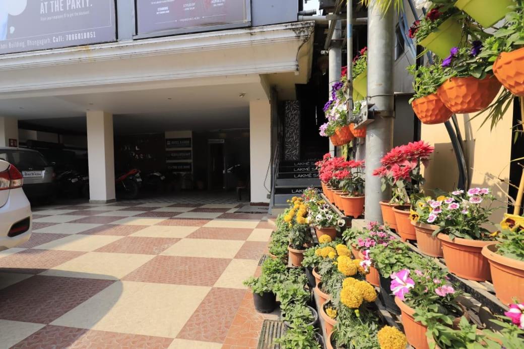 Hotel Rashmi Guwahati Eksteriør billede