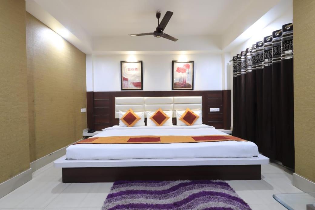Hotel Rashmi Guwahati Eksteriør billede